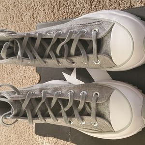 Converse Run Star Hike